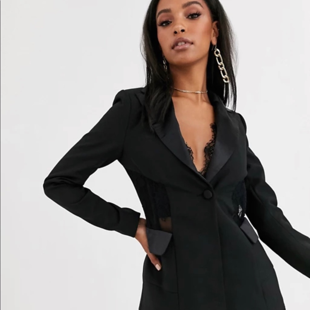 Tailored black blazer